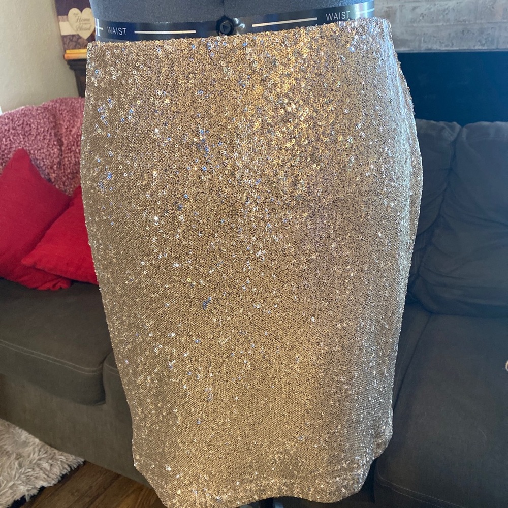 White House/Black Market Gold Sequin skirt size 12